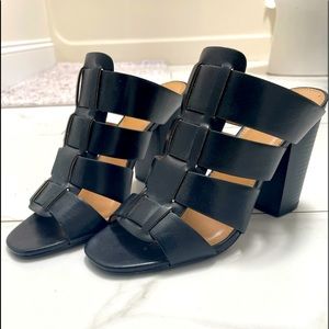 Like New with sticker! Express size 7 chunky heel